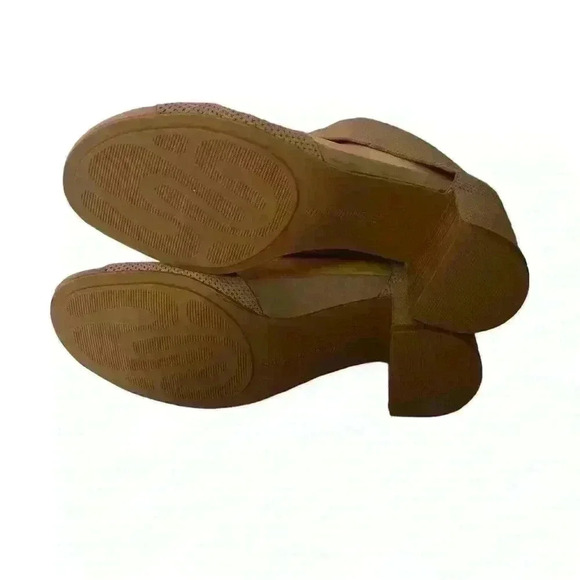 Gentle Souls by Kenneth Cole Charlene 2 Women’s Suede Mushroom Size 8M - Picture 6 of 10